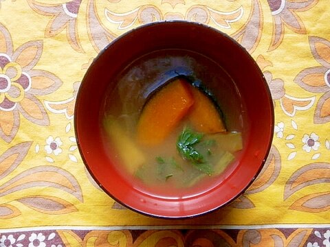 かぼちゃ・小松菜の味噌汁
